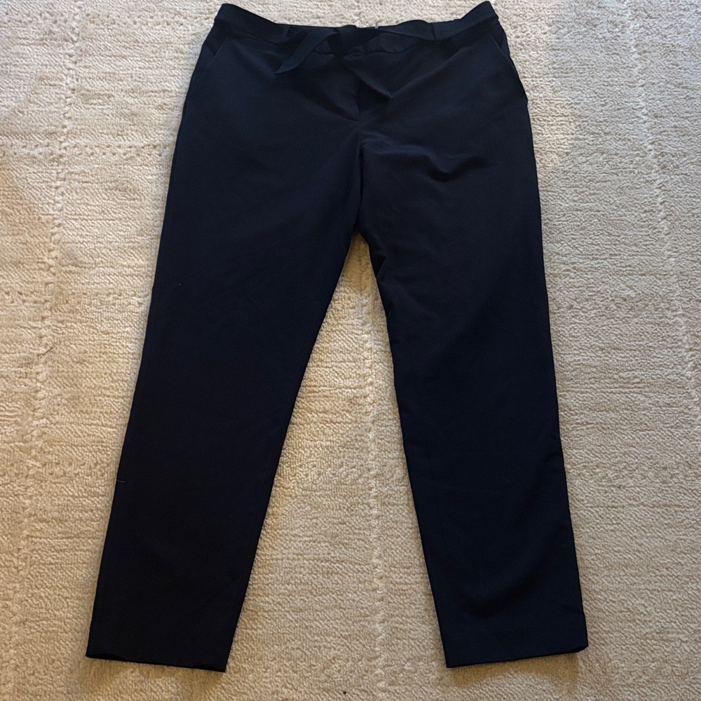 Tommy Hilfiger Women's Navy Cropped Pants